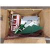 Image 1 : Lot of O Gauge Fence, Houses,  Power Poles and Misc.