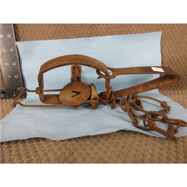 Vintage Oneida Victor # 1 1/2 Trap