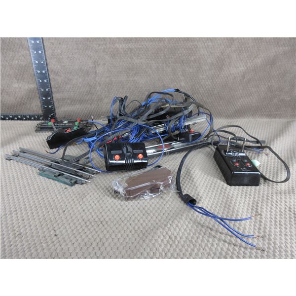 Lot of O Gage Train Electrical Wiring & Switches