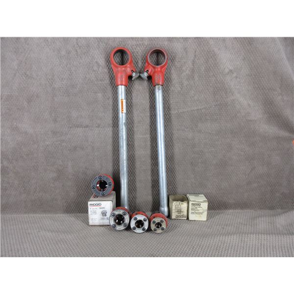 2 - Pipe Threading Handles with 6 Dies
