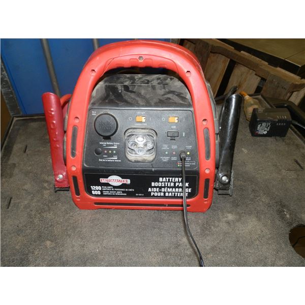 Motomaster Booster Pack