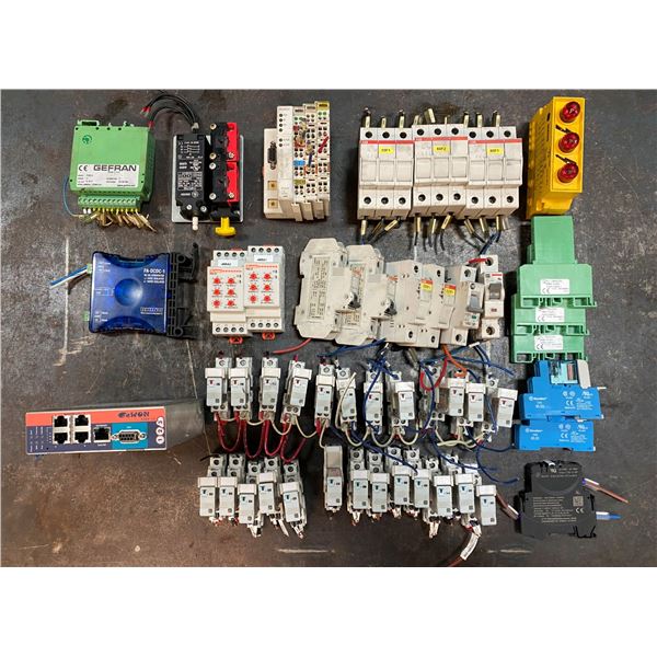LOT OF MISC. ELECTRICAL ITEMS