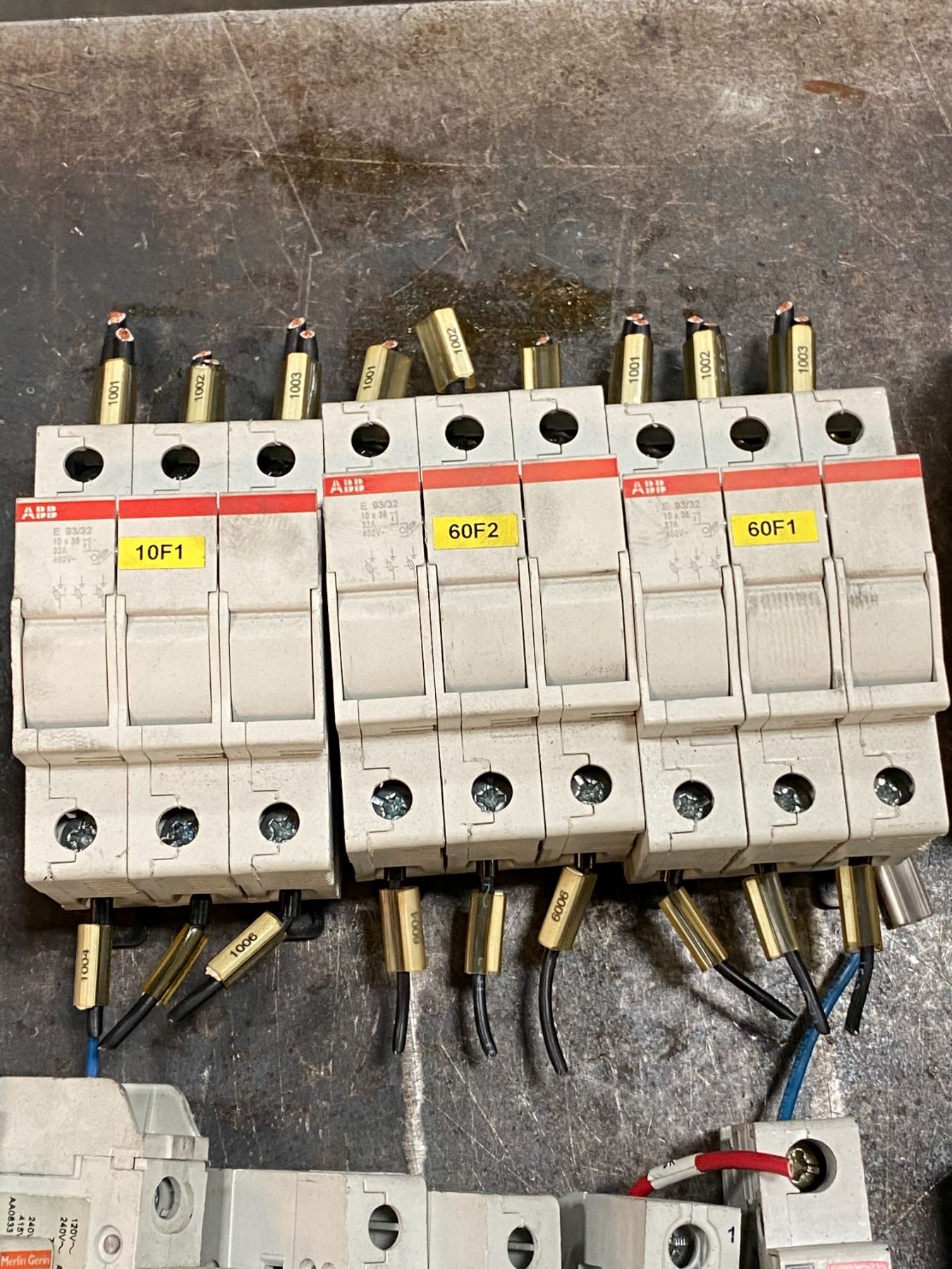 LOT OF MISC. ELECTRICAL ITEMS