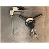 Image 1 : LOT OF VISCOMETER AND MIXER