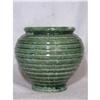 Image 1 : GREEN FLOWER URN VASE # 419  by "HULL" in  USA #2028660
