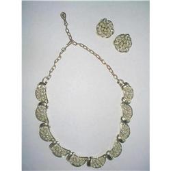 Coro Necklace & Earrings Demi Parure  Mimosa  #2029179