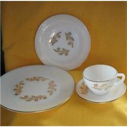 Federal Glass Meadow Gold Dish Set-Service 8   #2028244