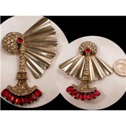 Early Trifari mechanical SWINGING red brooch #2026583