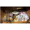 Image 1 : Shelf lot of assorted collectable and decorative household items