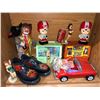 Image 1 : Shelf lot of vintage collectable items - Mork & Mindy lunch box/ Ghostbusters lunch box/ Barbie w/ca