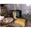 Image 3 : Large shelf lot of assorted collectables & decorative household pieces