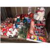 Image 1 : Large shelf lot of assorted Coca-Cola collectables