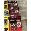 Image 6 : Group of 10 assorted NHL hockey action figures