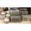 Image 1 : 12 assorted wall pack outdoor LED lights