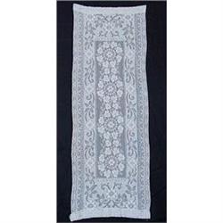 BEAUTIFUL LACE TABLE OR BUFFEET RUNNER #2064108