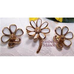 Vintage Enameled Brooch Earring Crown Trifari  #2064315