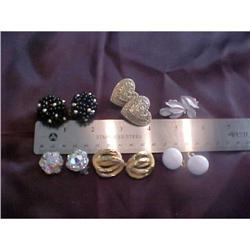 Collection 6 pairs of Clip On Earrings-Vintage #2064913