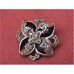 A PAIR OF STERLING& ONEX& MARCASITE EARRINGS #2066088