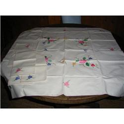 table cloth with 4 napkins #2066581