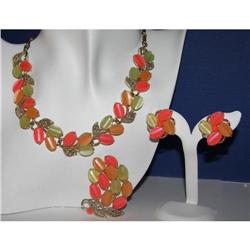 Vintage LISNER Thermoset Springtime Jewelry #2066697
