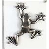 Image 6 : Buffalo and Frog Pins