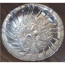 S. Kirk & Son Sterling Silver REPOUSSE Bon Bon #2037198