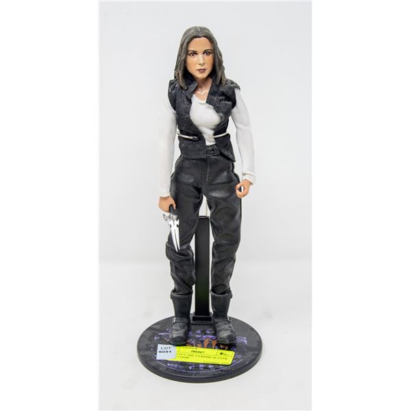 12 IN BUFFY THE VAMPIRE SLAYER FIGURE LOOSE