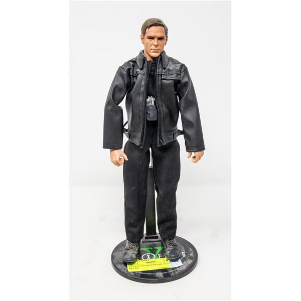 X FILES 12 IN HIGH DETAIL ACTION FIGURE