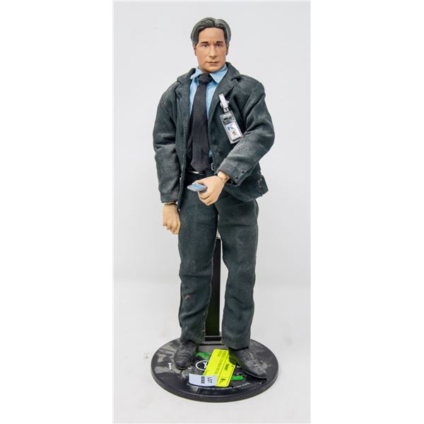 X FILES 12 IN HIGH DETAIL ACTION FIGURE