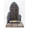 Image 1 : CASTLE DOOR 1/6 SCALE DIORAMA DISPLAY RESIN
