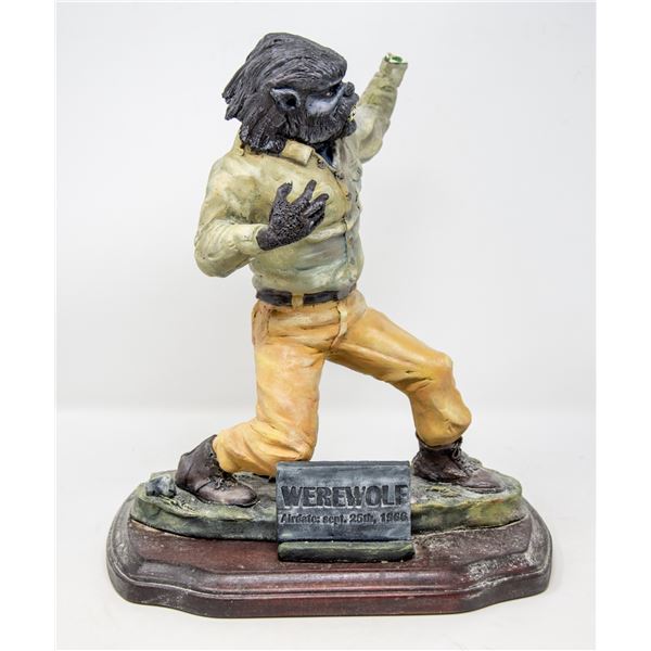 PAINTED WEREWOLF STATUE MISSING HAND