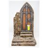 Image 1 : 12 IN CASTLE DOOR DIORAMA REAIN