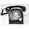 Image 1 : VINTAGE BLACK ROTARY DIAL TELEPHONE