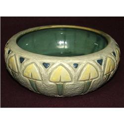 Roseville Mostique Arts & Crafts Arrowhead Bowl#2036323