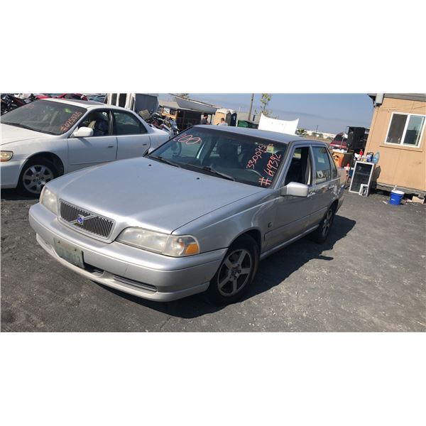 1999 Volvo S70