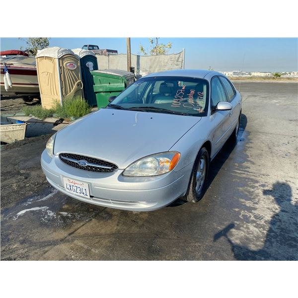 2002 Ford Taurus