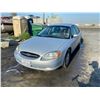 Image 1 : 2002 Ford Taurus