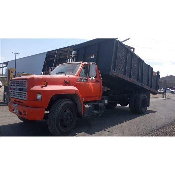 1985 Ford E700