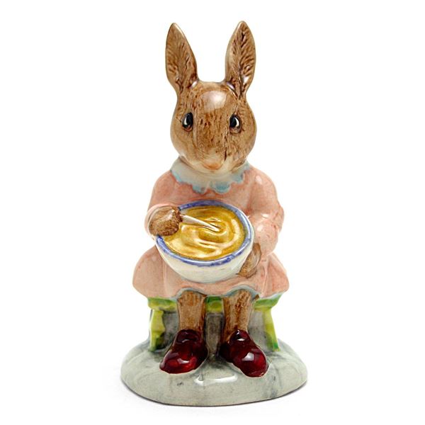 Royal Doulton Bunnykins Figurine, Helping Mother DB2