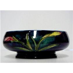 W. MOORCROFT  Round Pedestal BOWL #2044984