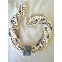 VINTAGE JADE ARCHER RING & PEARL CHOKER #2045317