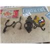 Image 2 : 5 Metal Signs , 4 Cast Decorative Items, Door Knockers, and more