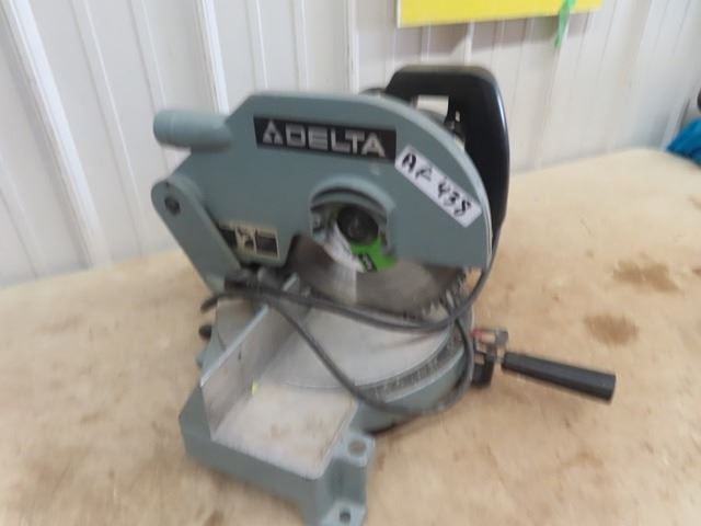 Delta Mitre Saw - McSherry Auction Service Ltd.
