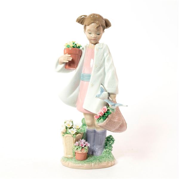 Delicate Nature 1008240 - Lladro Porcelain Figurine