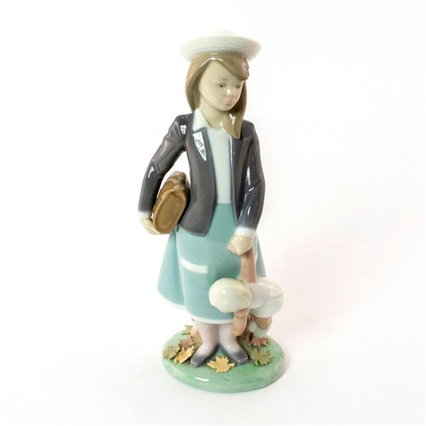 Autumn 1005218 - Lladro Porcelain Figurine