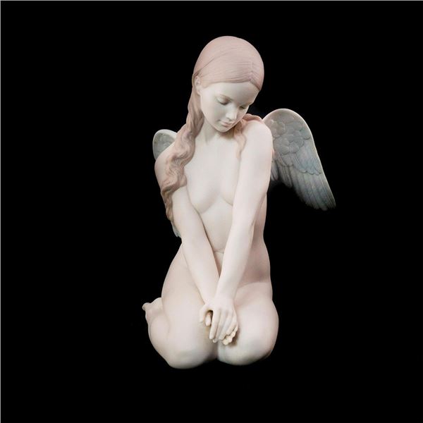 Beautiful Angel 1018235 - Lladro Porcelain Figurine