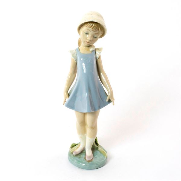 Candid 1005039 - Lladro Porcelain Figurine