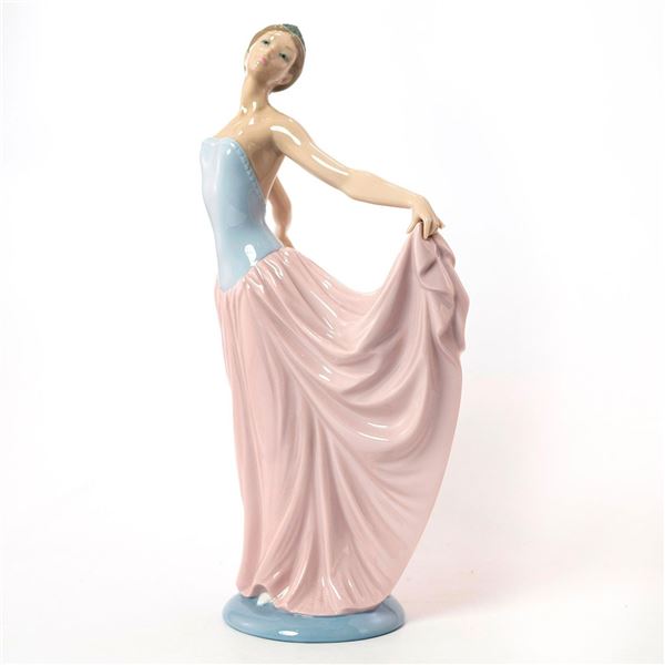 Dancer 1005050 - Lladro Porcelain Figurine