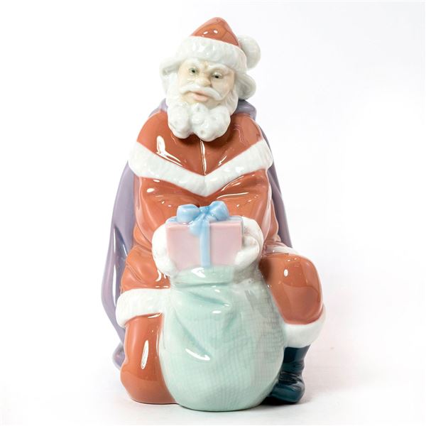 A Gift From Santa 1006575 - Lladro Porcelain Figurine