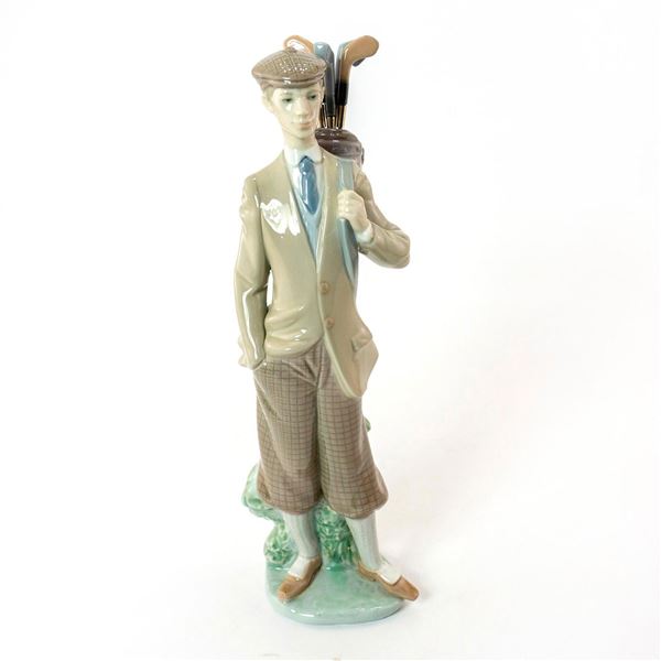 Waiting To Tee Off 1005301 - Lladro Porcelain Figurine